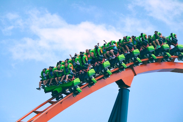 3 Big Reasons to Buy Amusement Park Stocks in 2019